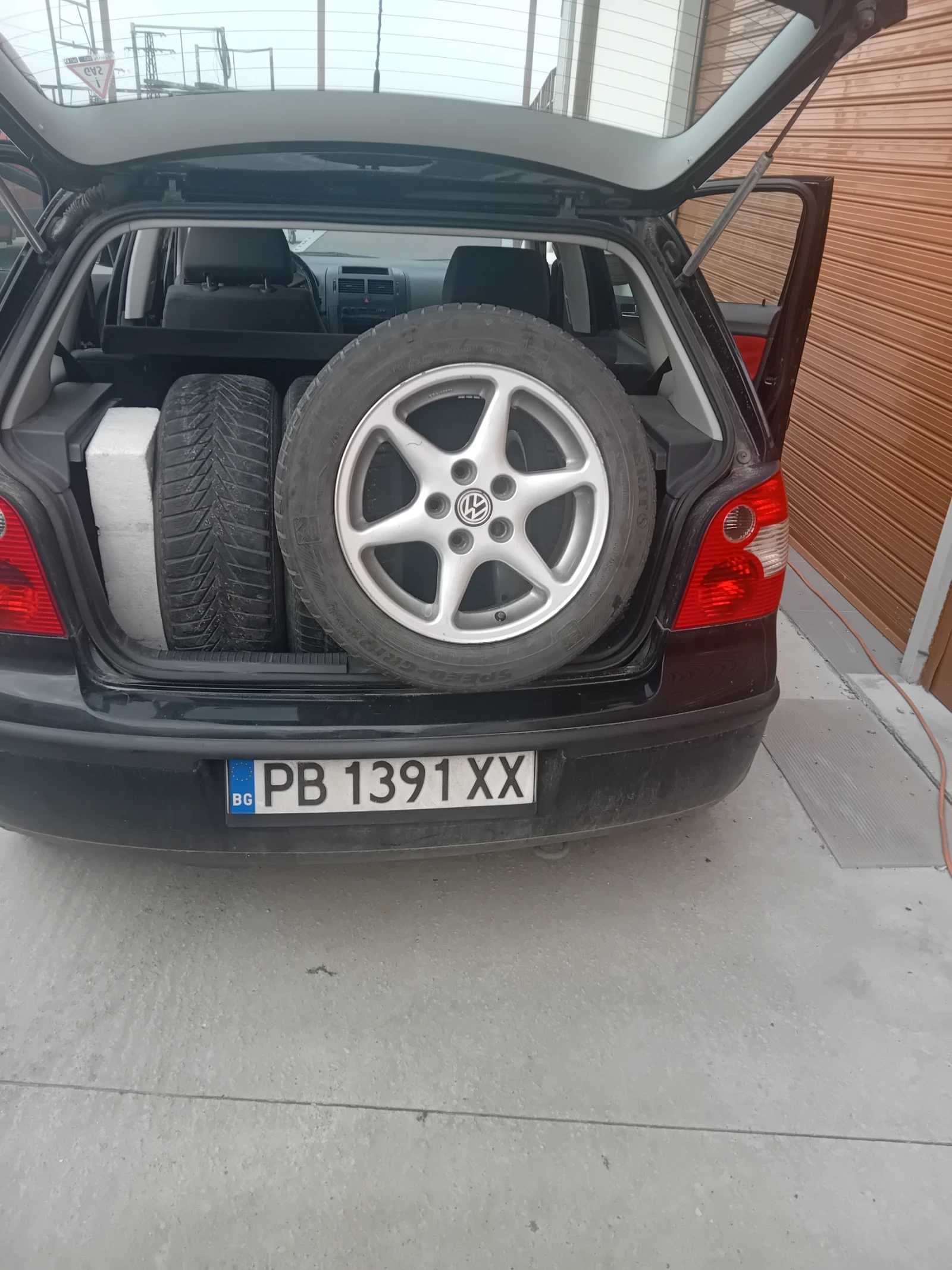 VW Polo, снимка 4 - Автомобили и джипове - 53727543