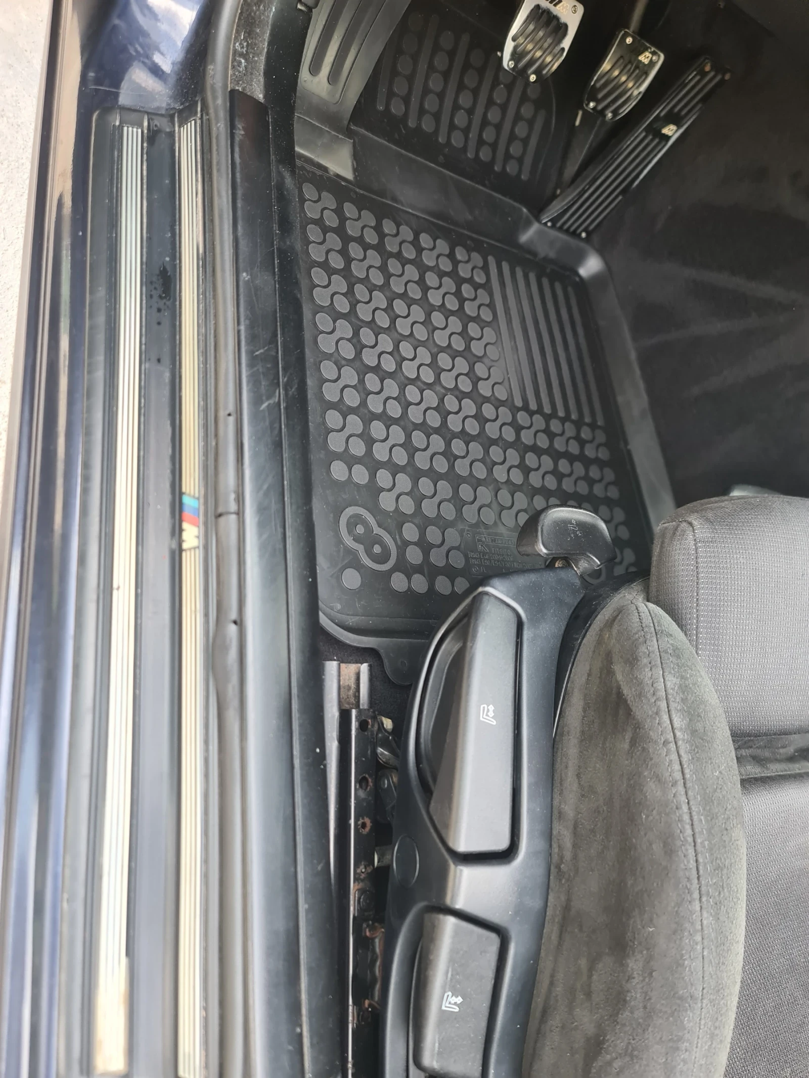 BMW 320 E46 322i, снимка 14 - Автомобили и джипове - 53808192