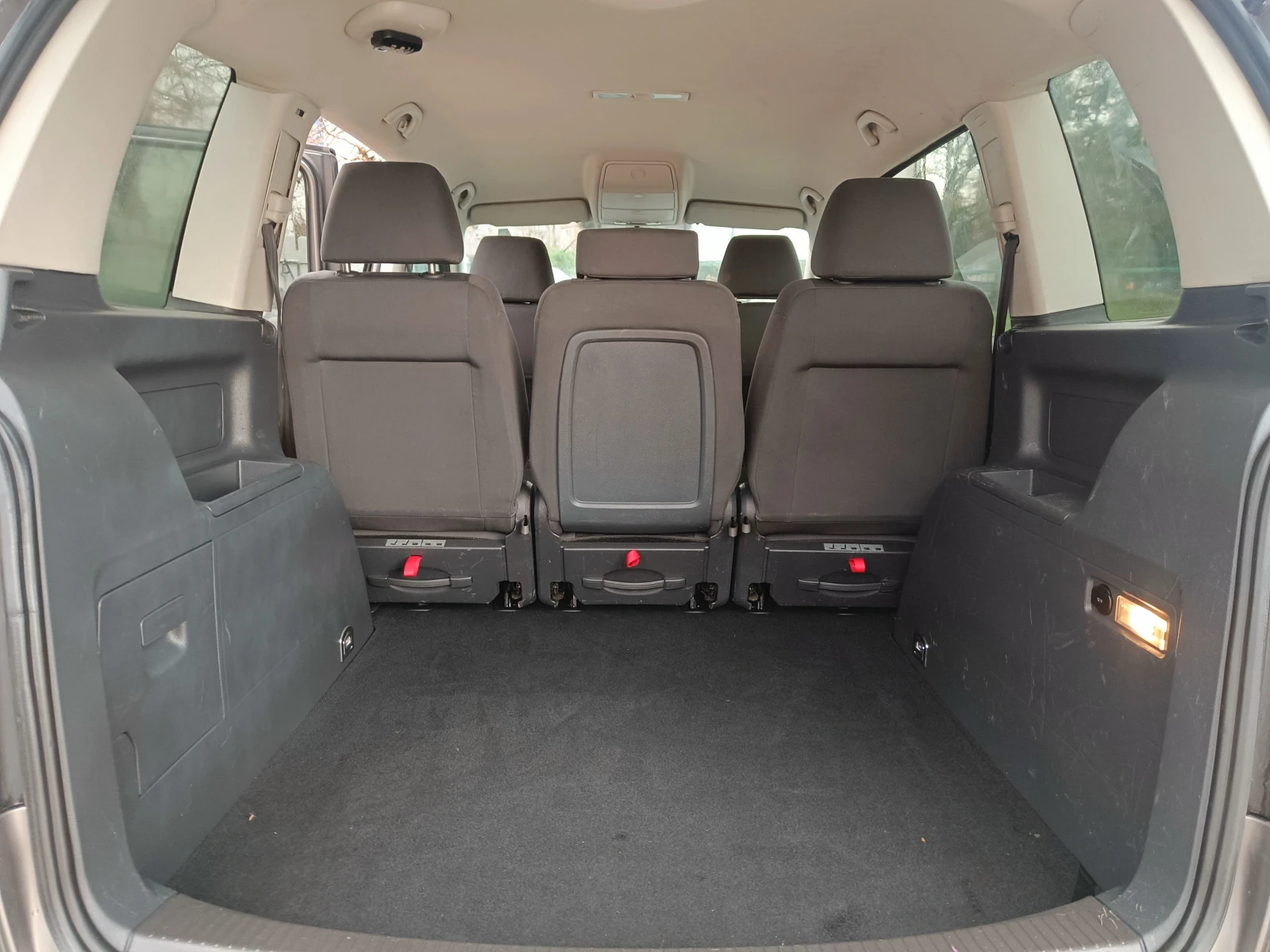 VW Touran 1.9 BARTER 105, снимка 13 - Автомобили и джипове - 54000763