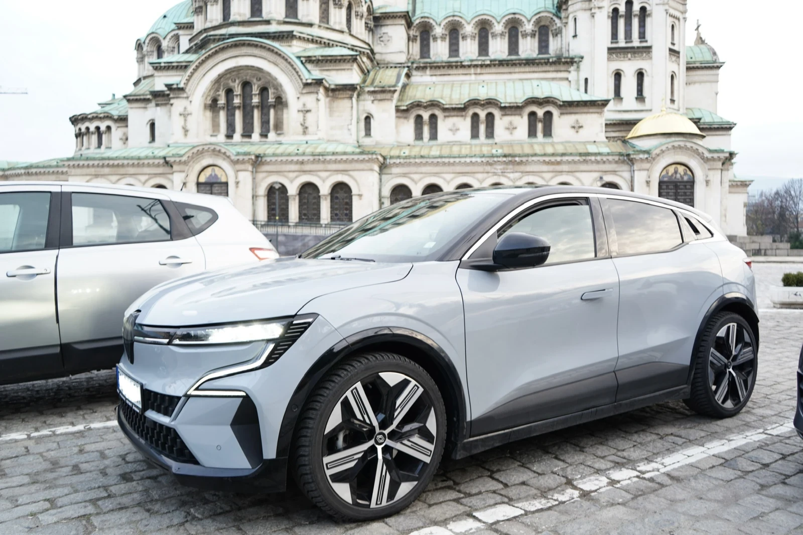 Renault Megane Etech 60 kWh, снимка 2 - Автомобили и джипове - 54051079