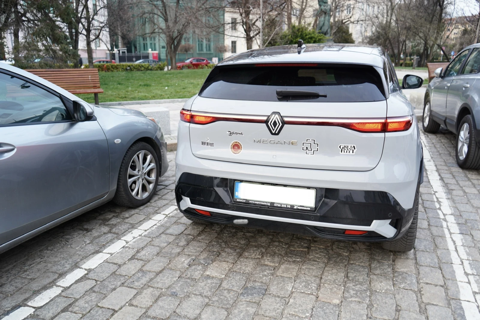 Renault Megane Etech 60 kWh, снимка 3 - Автомобили и джипове - 54051079
