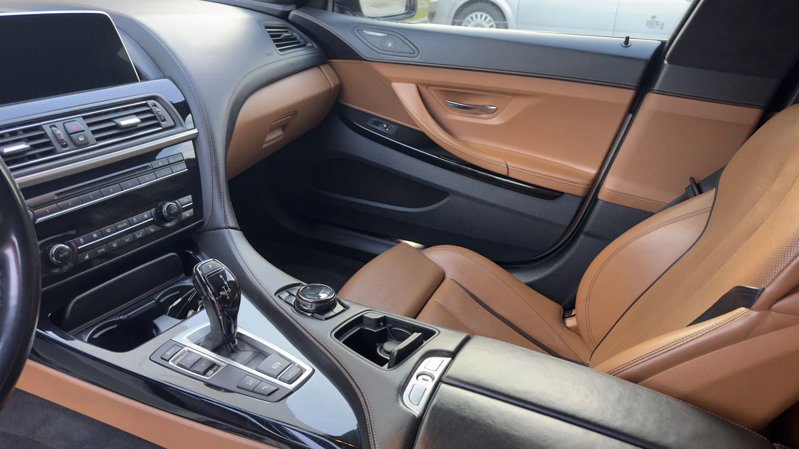 BMW 640 Индивидуал, Head Up display, Distronic, Лизинг, снимка 6 - Автомобили и джипове - 54396976