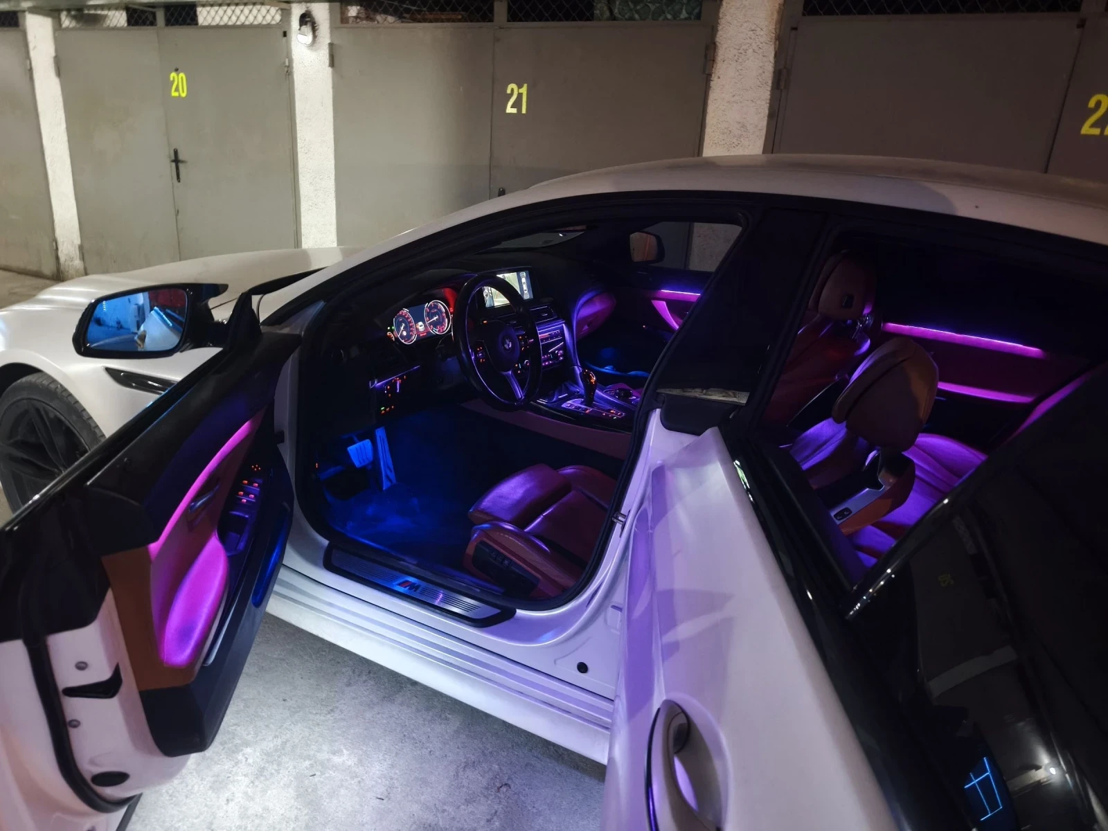 BMW 640 Индивидуал, Head Up display, Distronic, Лизинг, снимка 13 - Автомобили и джипове - 54396976