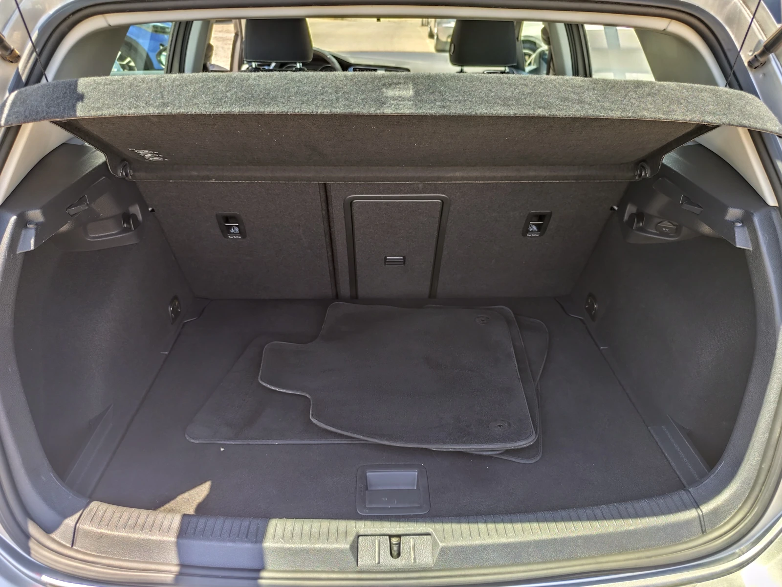 VW Golf 1.6TDi* EURO6B* ABTOMATИК* , снимка 15 - Автомобили и джипове - 54629615