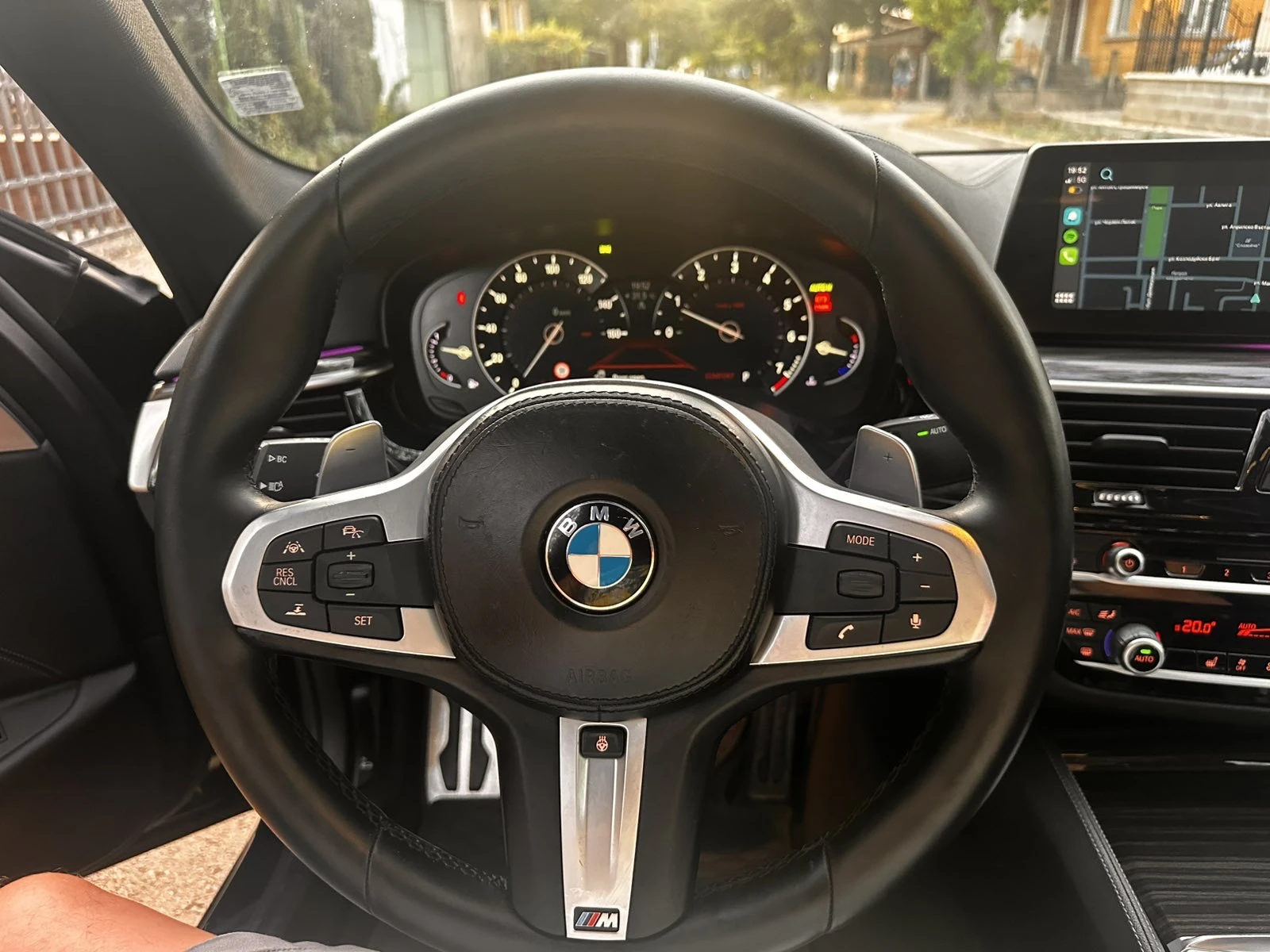 BMW 540 M-Sport xDrive, снимка 9 - Автомобили и джипове - 55123662