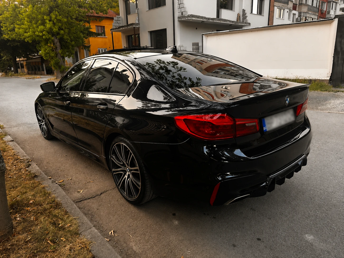 BMW 540 M-Sport xDrive, снимка 3 - Автомобили и джипове - 55123662