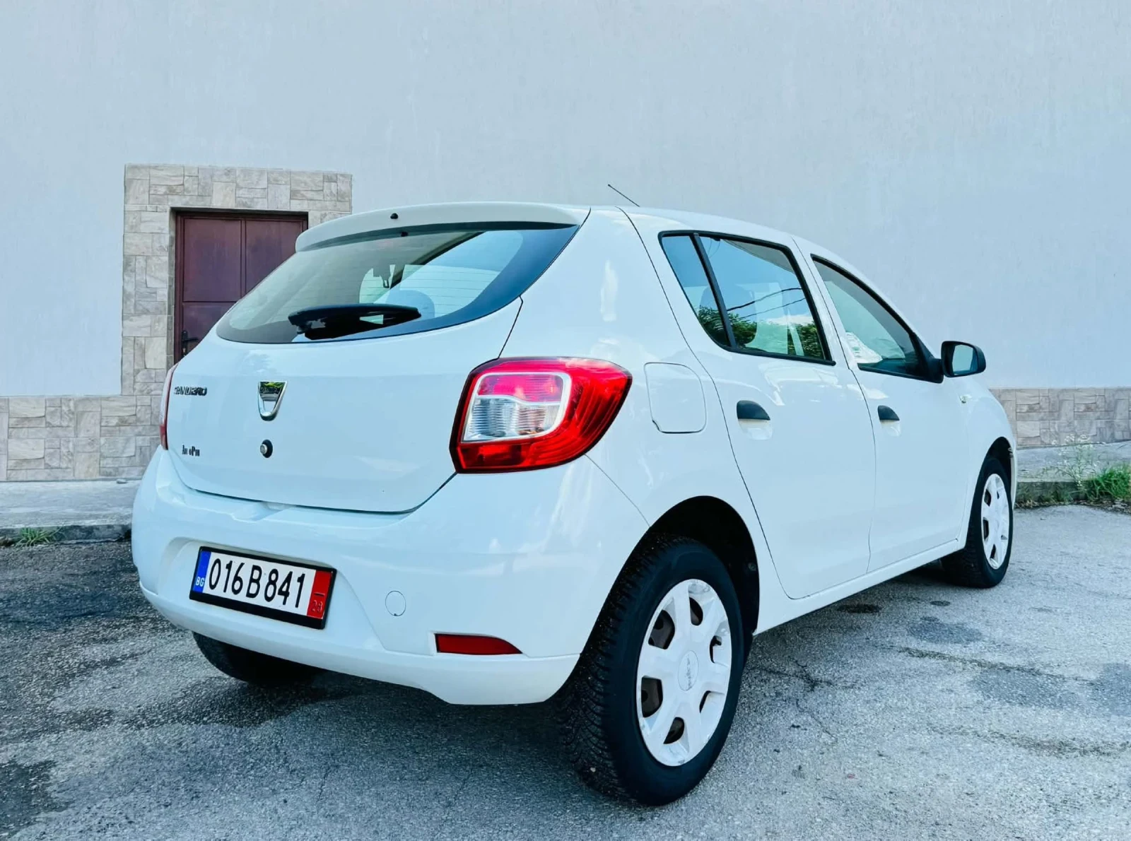 Dacia Sandero ГАЗ* МУЛТИМЕДИЯ , снимка 6 - Автомобили и джипове - 55148940