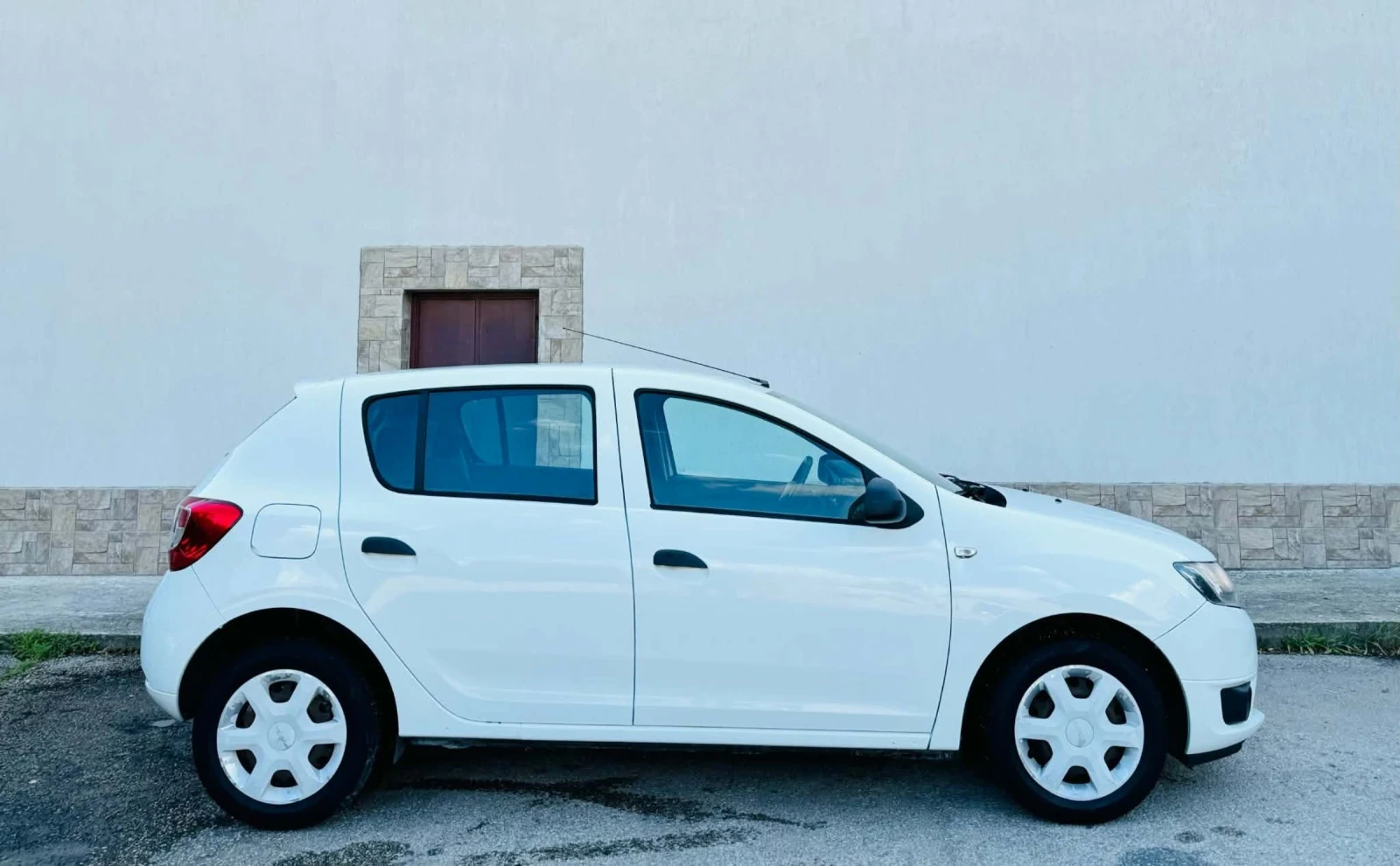 Dacia Sandero ГАЗ* МУЛТИМЕДИЯ , снимка 5 - Автомобили и джипове - 55148940