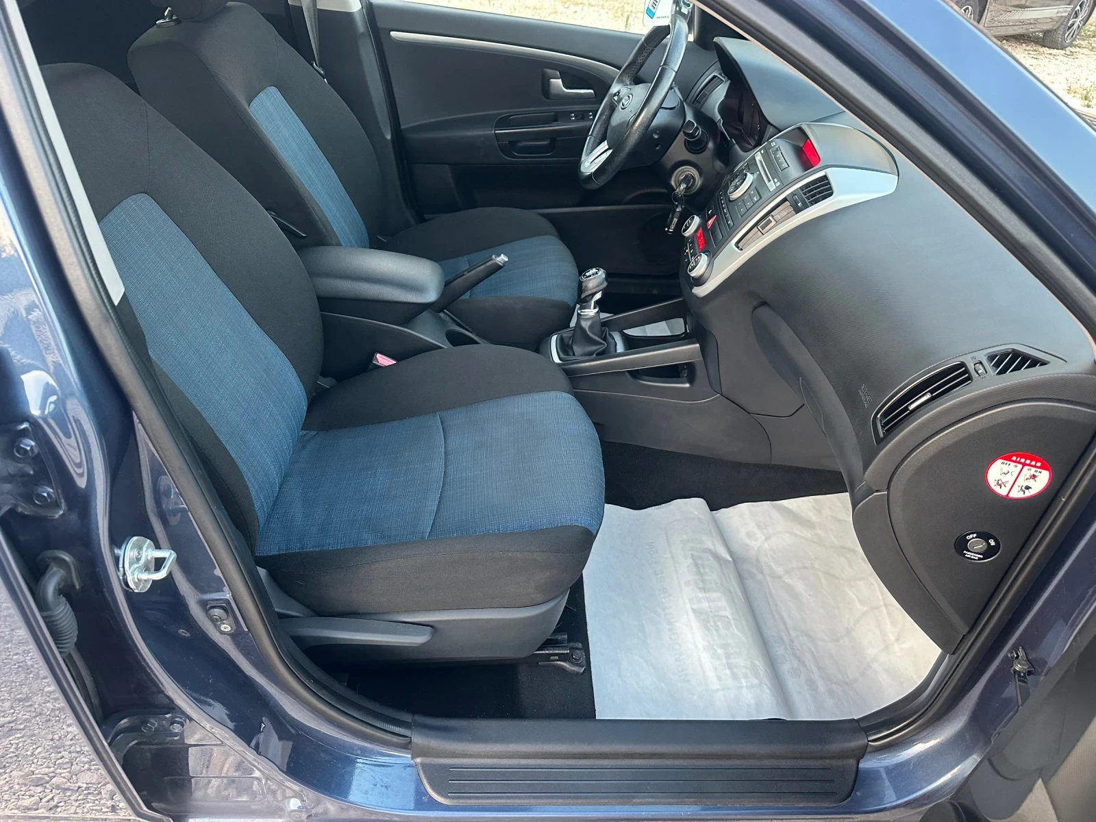 Kia Ceed 1.6-FACELIFT-126-NOVA, снимка 13 - Автомобили и джипове - 55646591