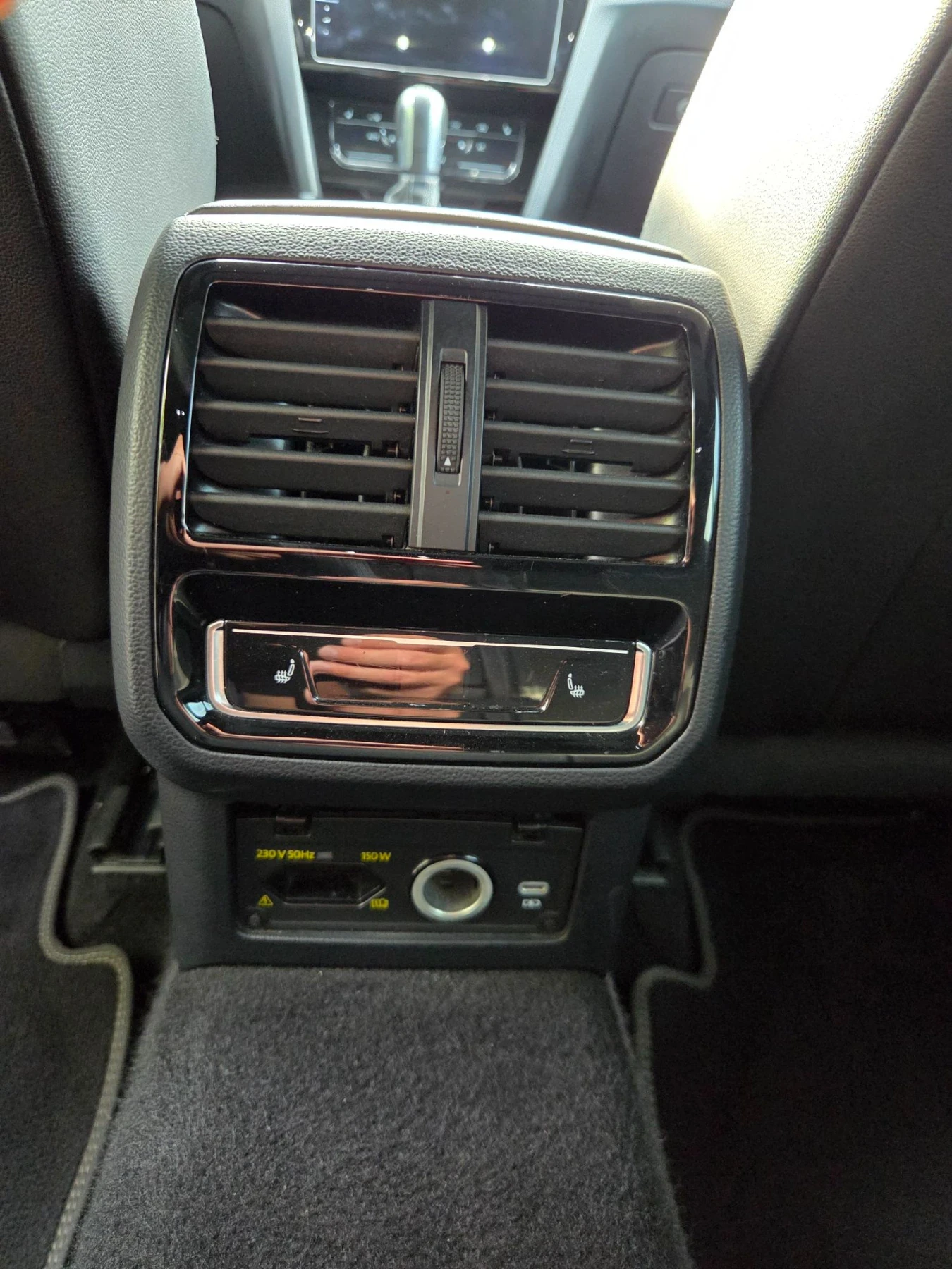 VW Arteon R-line, снимка 12 - Автомобили и джипове - 55931172