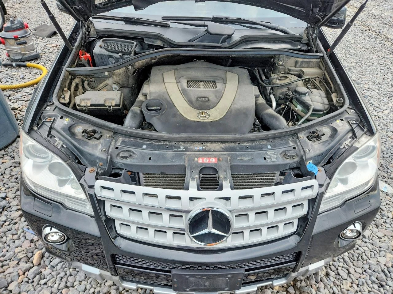 Mercedes-Benz ML 550 4MATIC| KEYLESS| КАМЕРА| ПОДГРЕВ, снимка 12 - Автомобили и джипове - 56022511