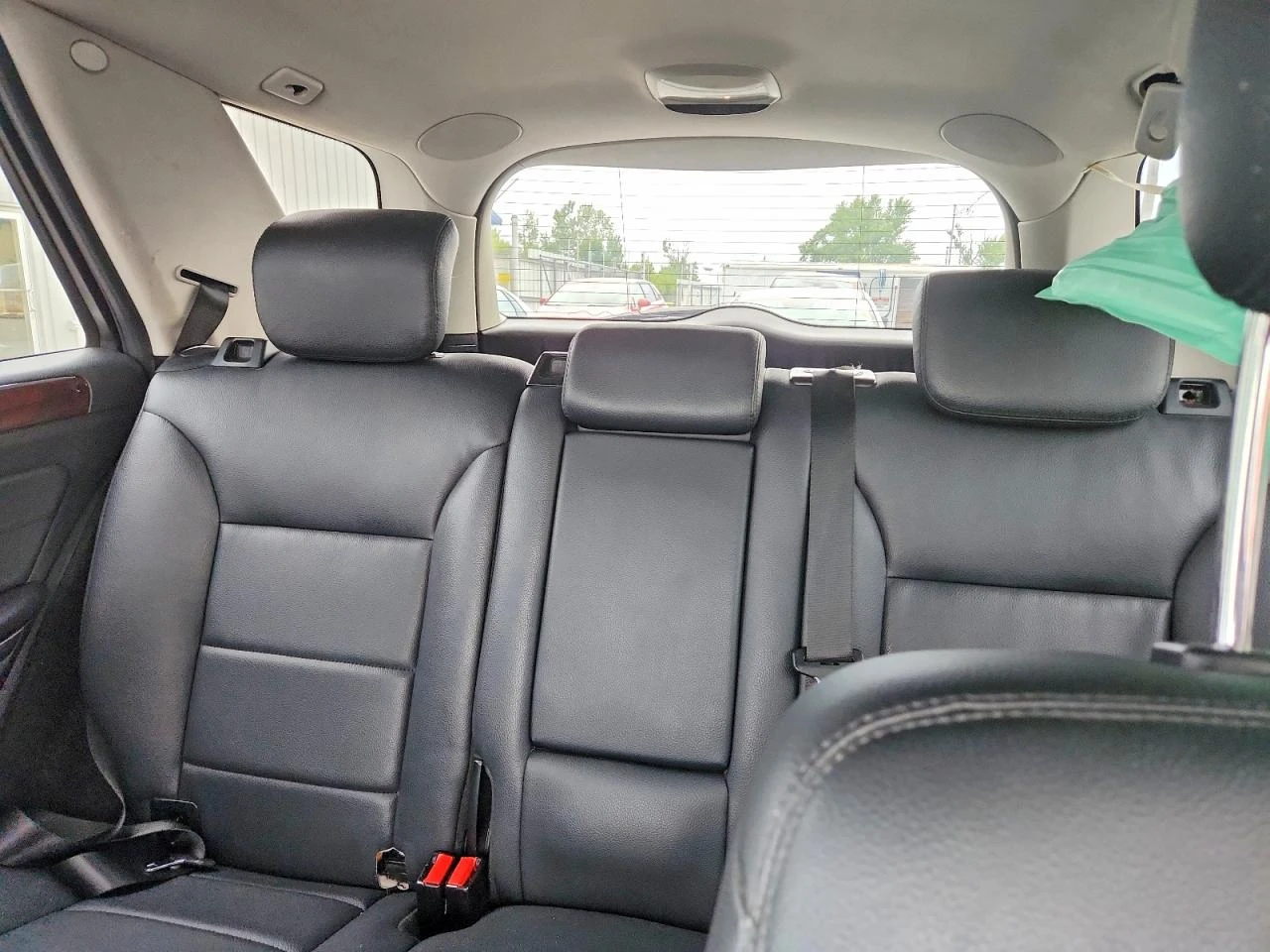 Mercedes-Benz ML 550 4MATIC| KEYLESS| КАМЕРА| ПОДГРЕВ, снимка 10 - Автомобили и джипове - 56022511