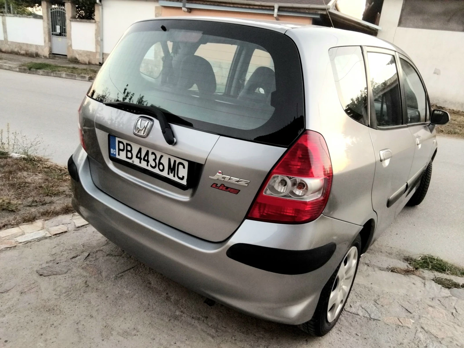 Honda Jazz 1.4i.80k + КЛИМА. БЕНЗИН , снимка 10 - Автомобили и джипове - 56043570