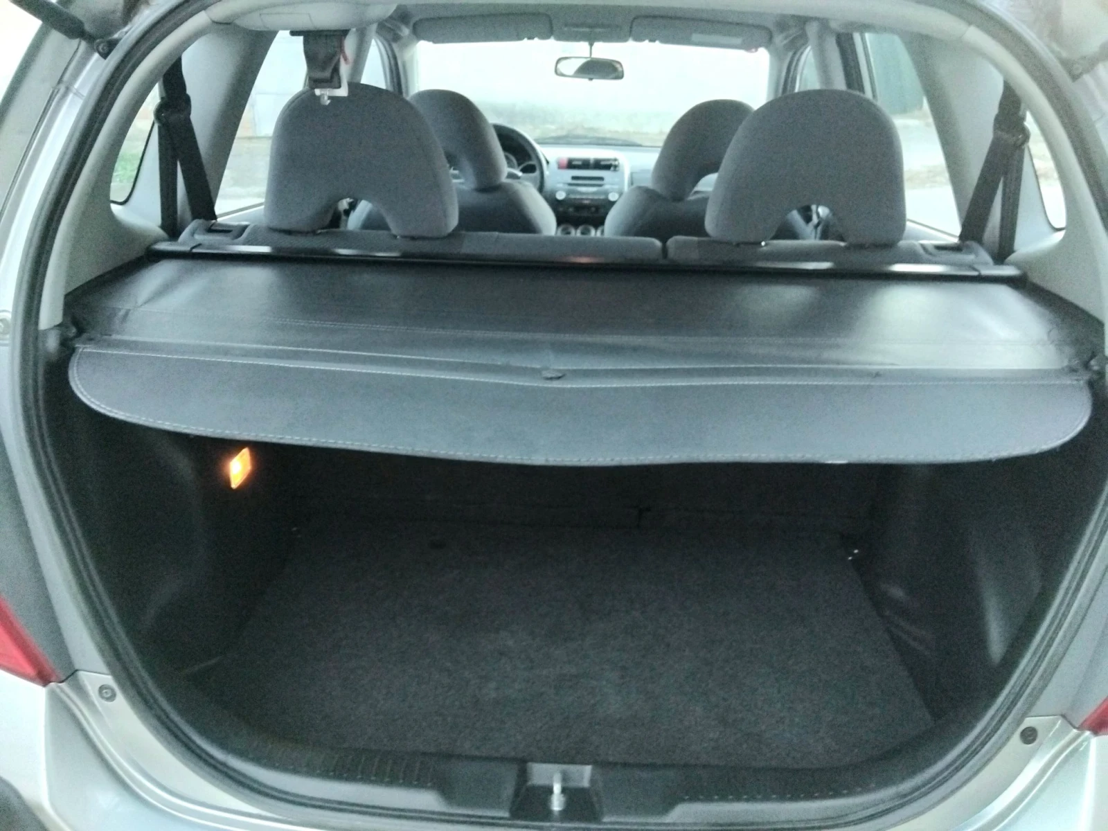 Honda Jazz 1.4i.80k + КЛИМА. БЕНЗИН , снимка 12 - Автомобили и джипове - 56043570