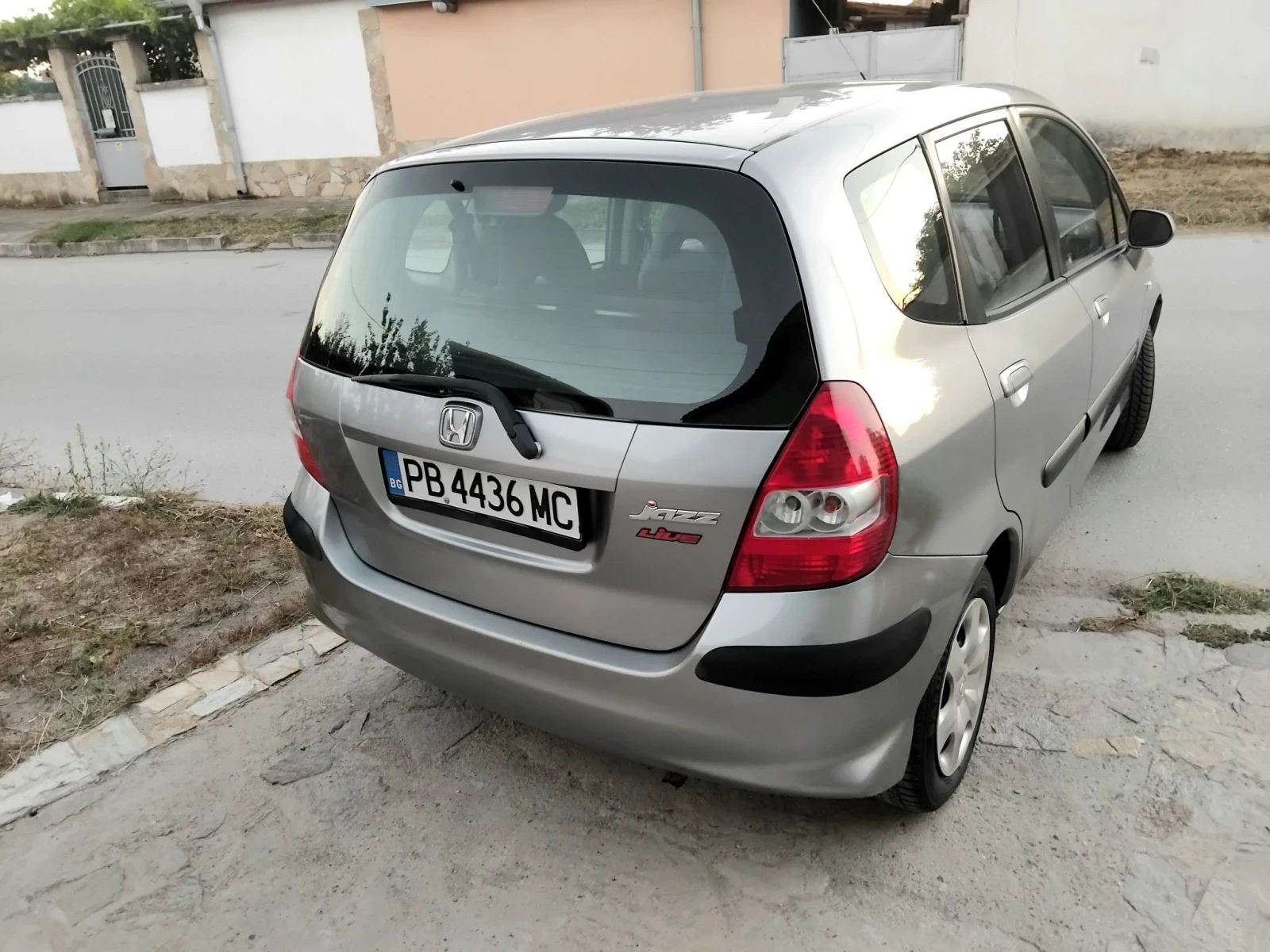 Honda Jazz 1.4i.80k + КЛИМА. БЕНЗИН , снимка 16 - Автомобили и джипове - 56043570