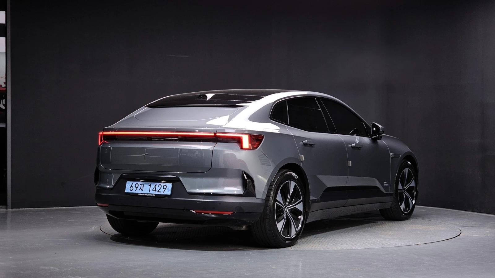 Polestar Polestar Electric Polestar 4 Long Range Single Motor, снимка 2 - Автомобили и джипове - 56081921