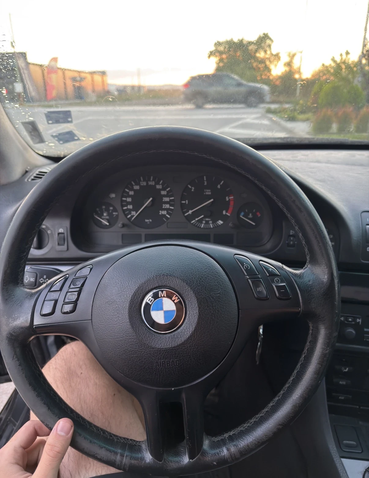 BMW 525, снимка 7 - Автомобили и джипове - 56120634