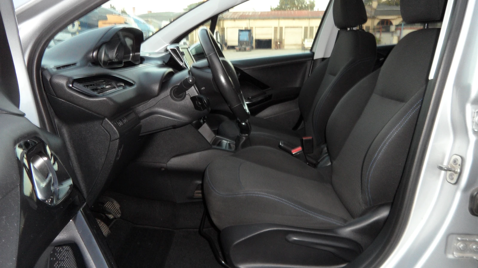 Peugeot 208  NAVI/EURO 6 | Mobile.bg � ����������� 9