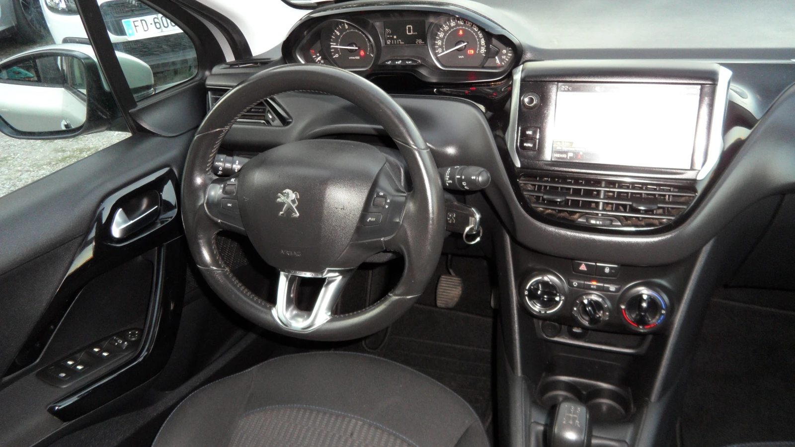 Peugeot 208  NAVI/EURO 6 | Mobile.bg � ����������� 12