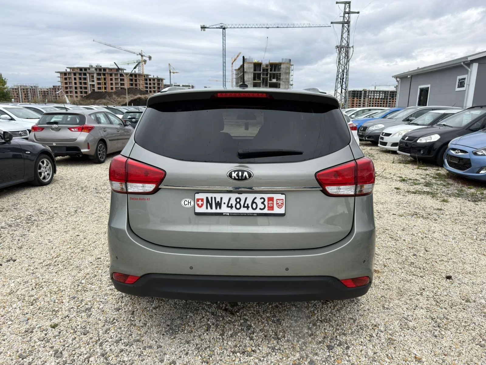 Kia Carens 2.0i Automat, снимка 7 - Автомобили и джипове - 56503759