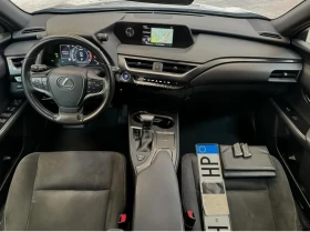 Lexus UX 250h * Лек удар* Камера* Lane assists* Adaptive Cruise*, снимка 4