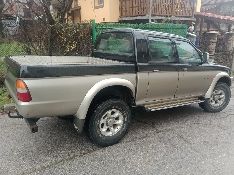 Mitsubishi L200 2.5TDi 99hp , снимка 4 - Автомобили и джипове - 52583536