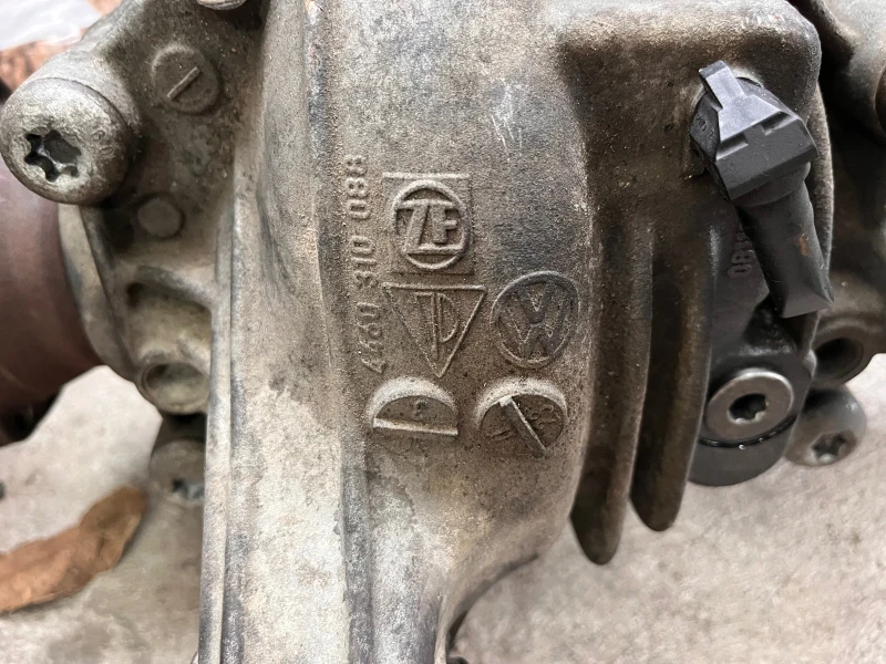 VW Touareg, снимка 2 - Автомобили и джипове - 52947205