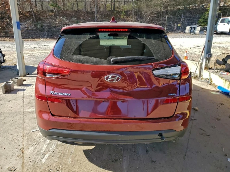 Hyundai Tucson, снимка 6 - Автомобили и джипове - 53021931