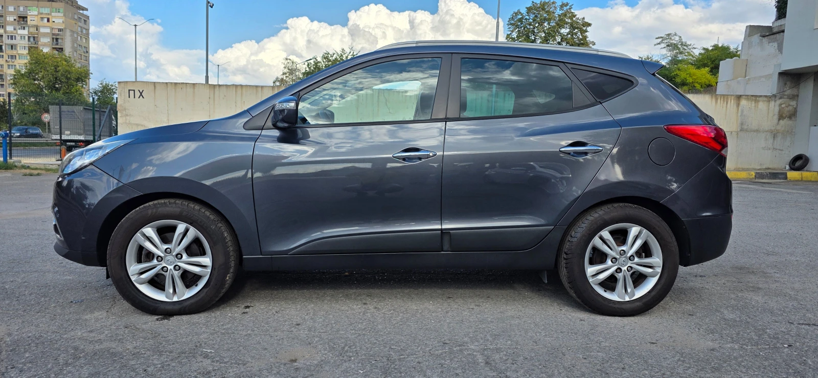 Hyundai IX35 2.0CRDI * 4WD* * АВТОМАТИК* * ШВЕЙЦАРИЯ, снимка 7 - Автомобили и джипове - 55197632