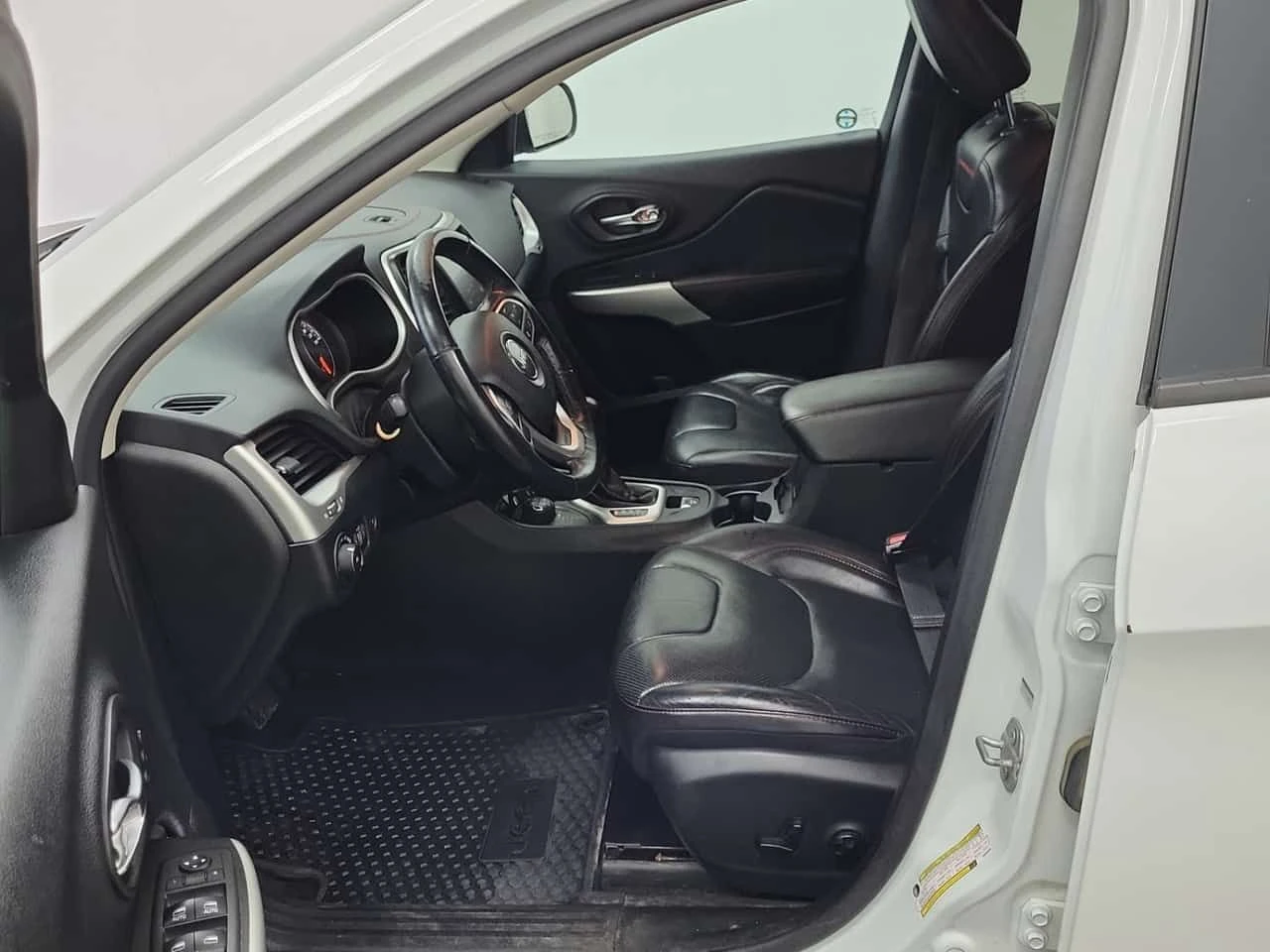 Jeep Cherokee TRAILHAWK LEATHER PLUS  CARFAX - изображение 5