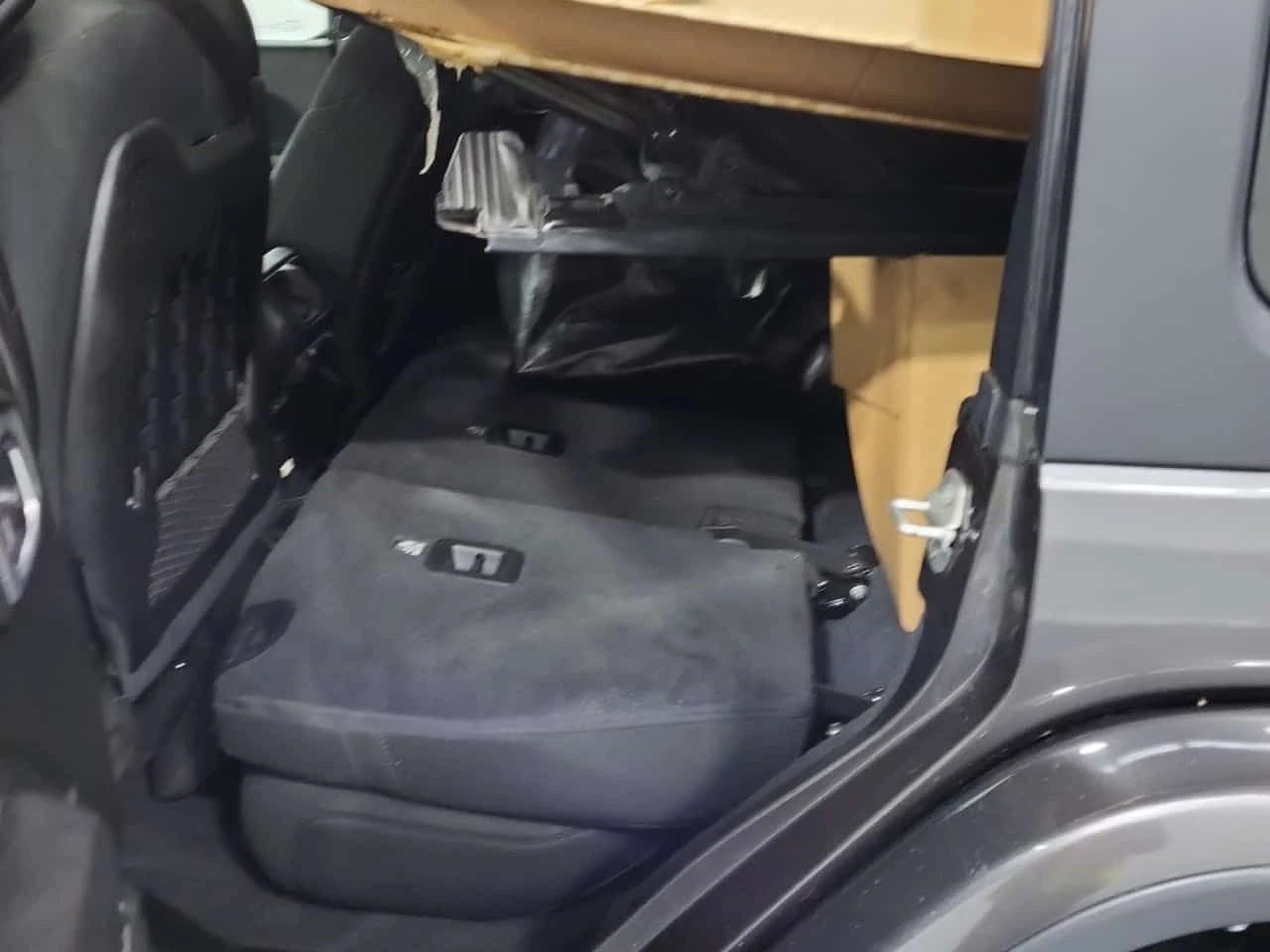 Jeep Wrangler UNLIMITED RUBICON  CARFAX | Mobile.bg � ����������� 13