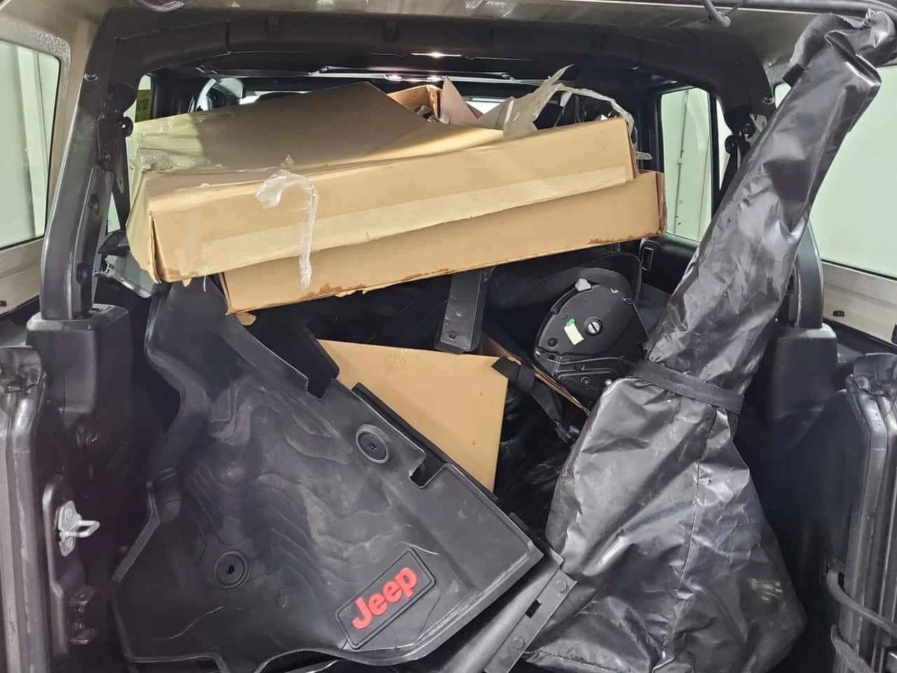 Jeep Wrangler UNLIMITED RUBICON  CARFAX | Mobile.bg � ����������� 17