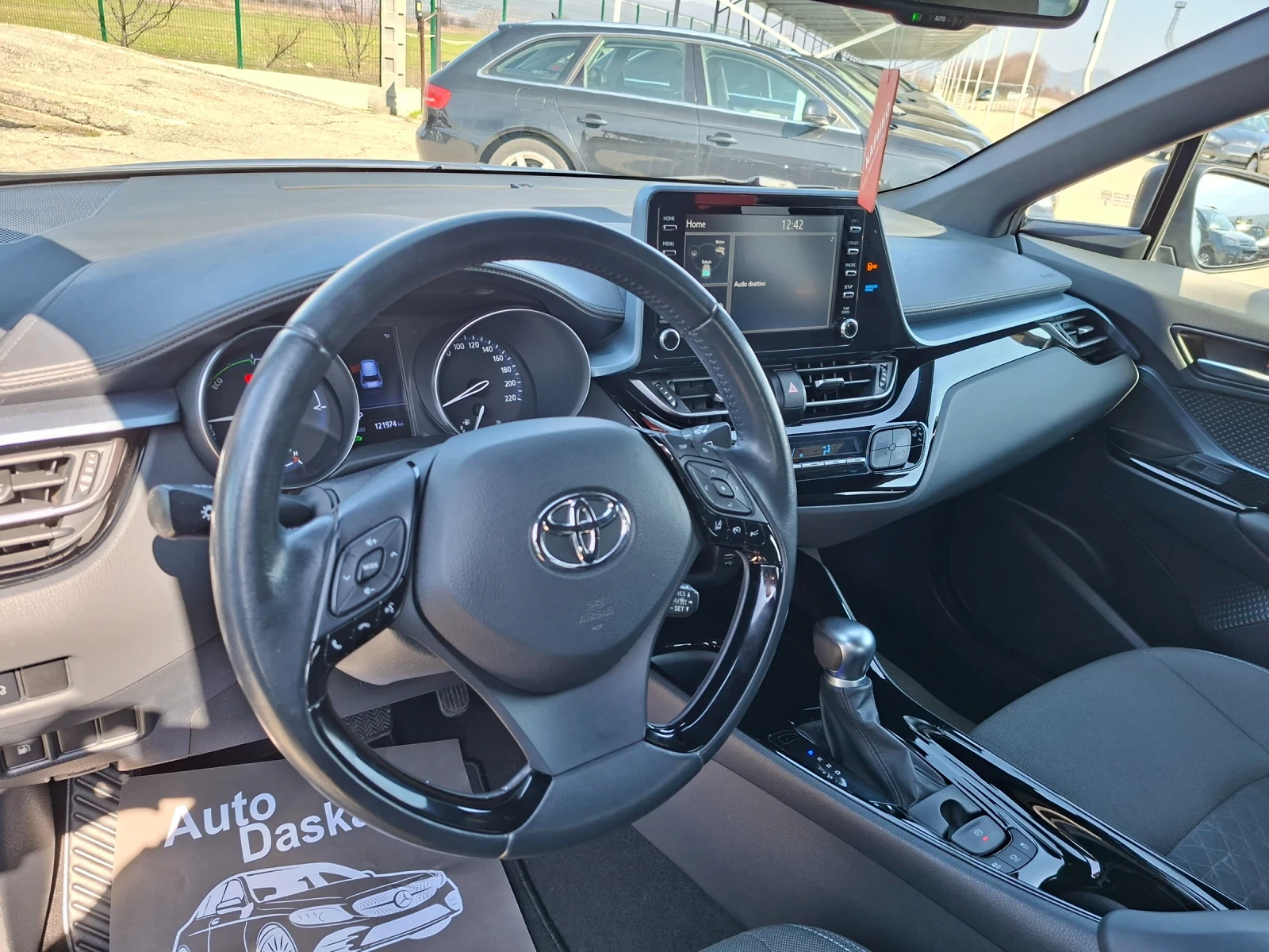 Toyota C-HR Toyota C-HR 2.0HYBRID, FACELIFT, NAVI+ CAMERA, KEY, снимка 15 - Автомобили и джипове - 53801723
