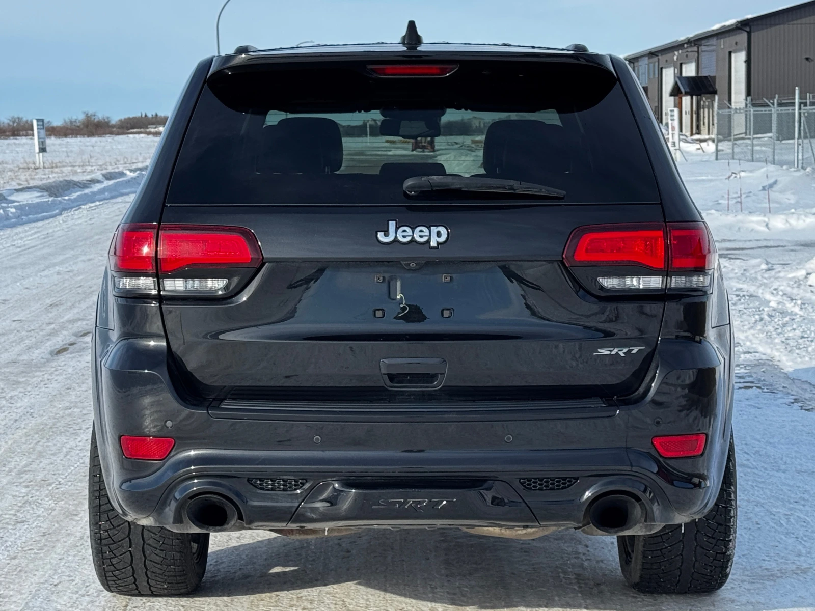 Jeep Grand cherokee SRT * * CARFAX * * АВТО КРЕДИТ * * , снимка 8 - Автомобили и джипове - 53990229