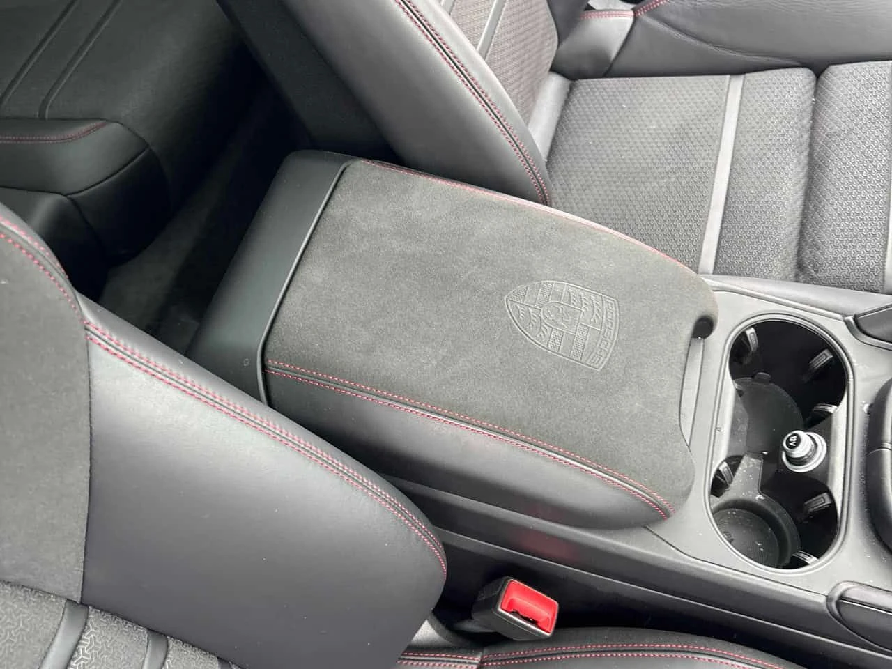 Porsche Cayenne  GTS / 360 / DISTRONIC / MATRIX / BOSE , снимка 17 - Автомобили и джипове - 54091983