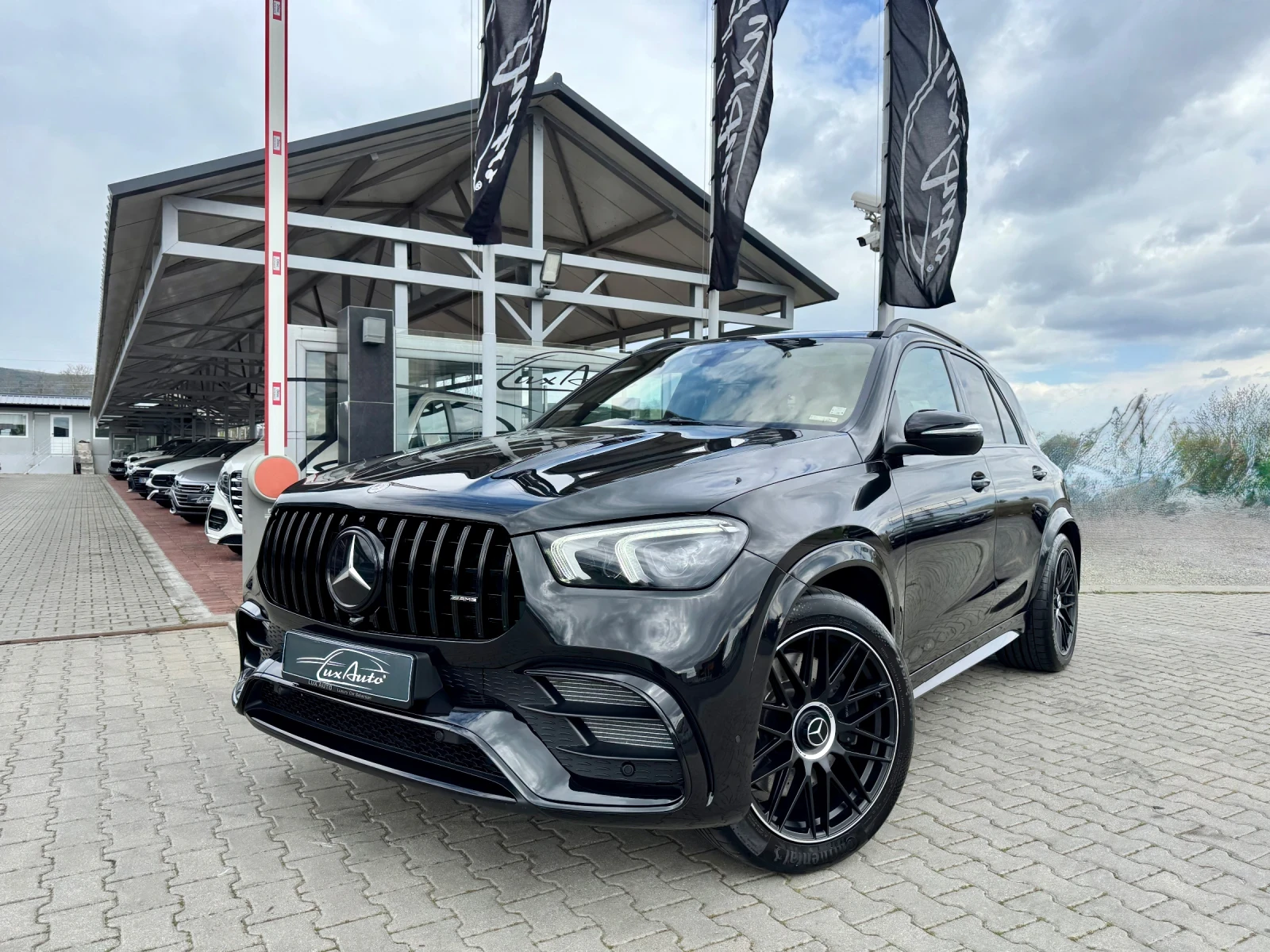 Mercedes-Benz GLE 450 AMG 4MATIC#7-МЕСТА#PANORAMA#AIRMATIC#CARBON#ALCANTARA, снимка 2 - Автомобили и джипове - 54153527