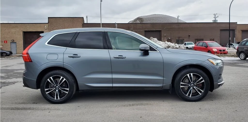 Volvo XC60 T6 Momentum AWD/Keyless/Lane Assist/B&W, снимка 8 - Автомобили и джипове - 54248855