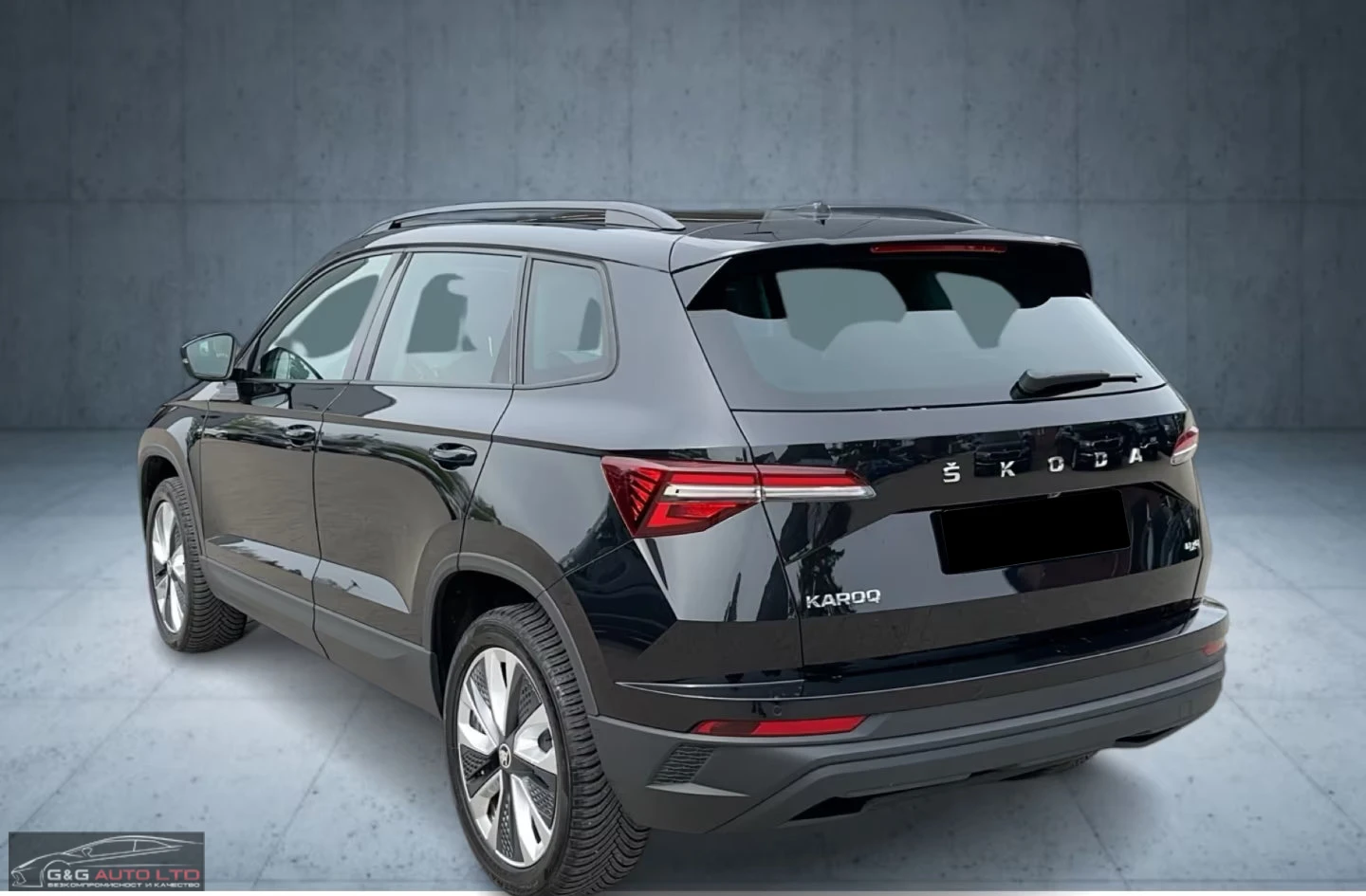 Skoda Karoq 2.0TDI/150HP/4X4/STYLE/MATRIX/AHK/MEMO/LED/366q, снимка 4 - Автомобили и джипове - 54753124
