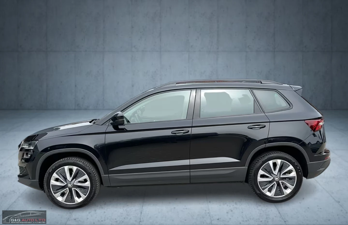 Skoda Karoq 2.0TDI/150HP/4X4/STYLE/MATRIX/AHK/MEMO/LED/366q, снимка 3 - Автомобили и джипове - 54753124