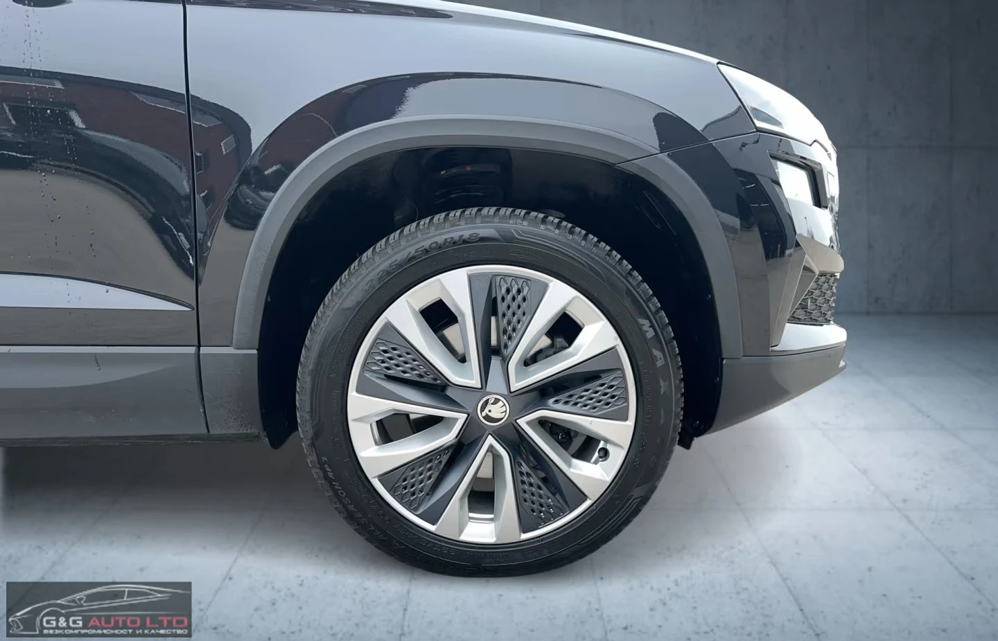 Skoda Karoq 2.0TDI/150HP/4X4/STYLE/MATRIX/AHK/MEMO/LED/366q, снимка 7 - Автомобили и джипове - 54753124