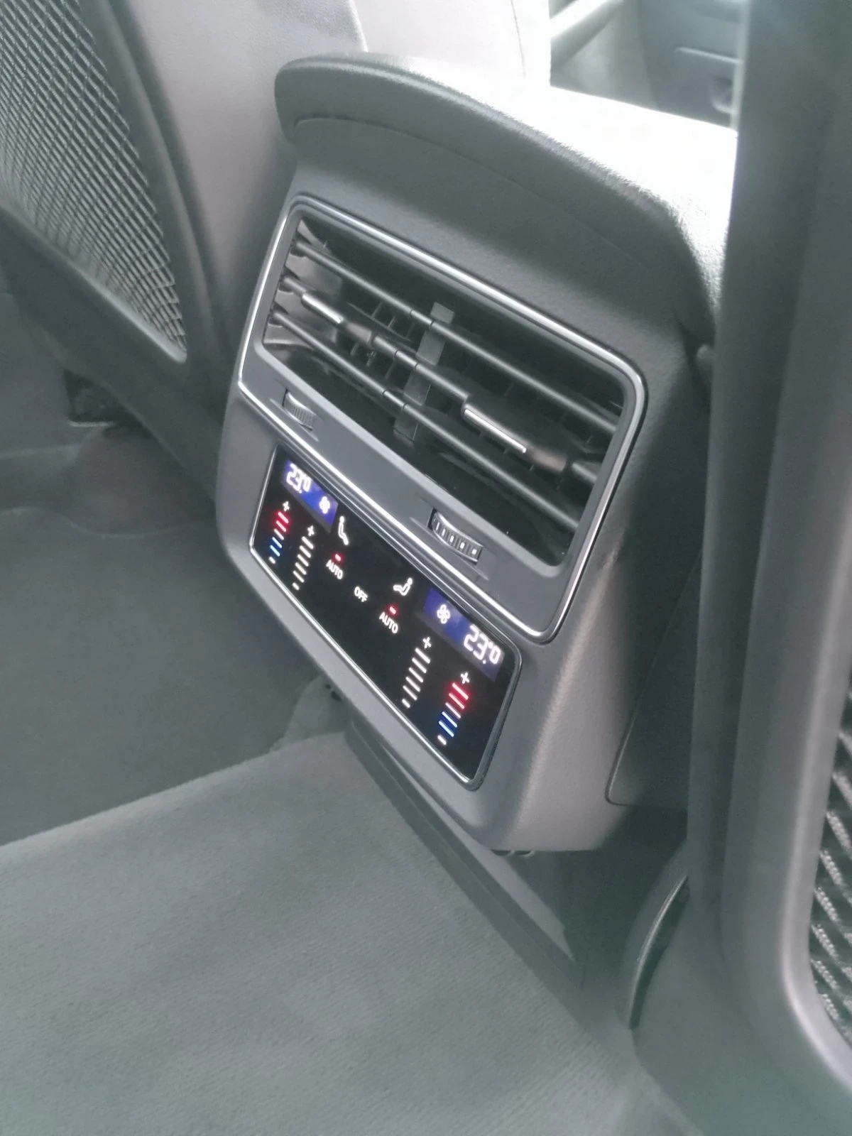 Audi SQ7, снимка 4 - Автомобили и джипове - 55322983