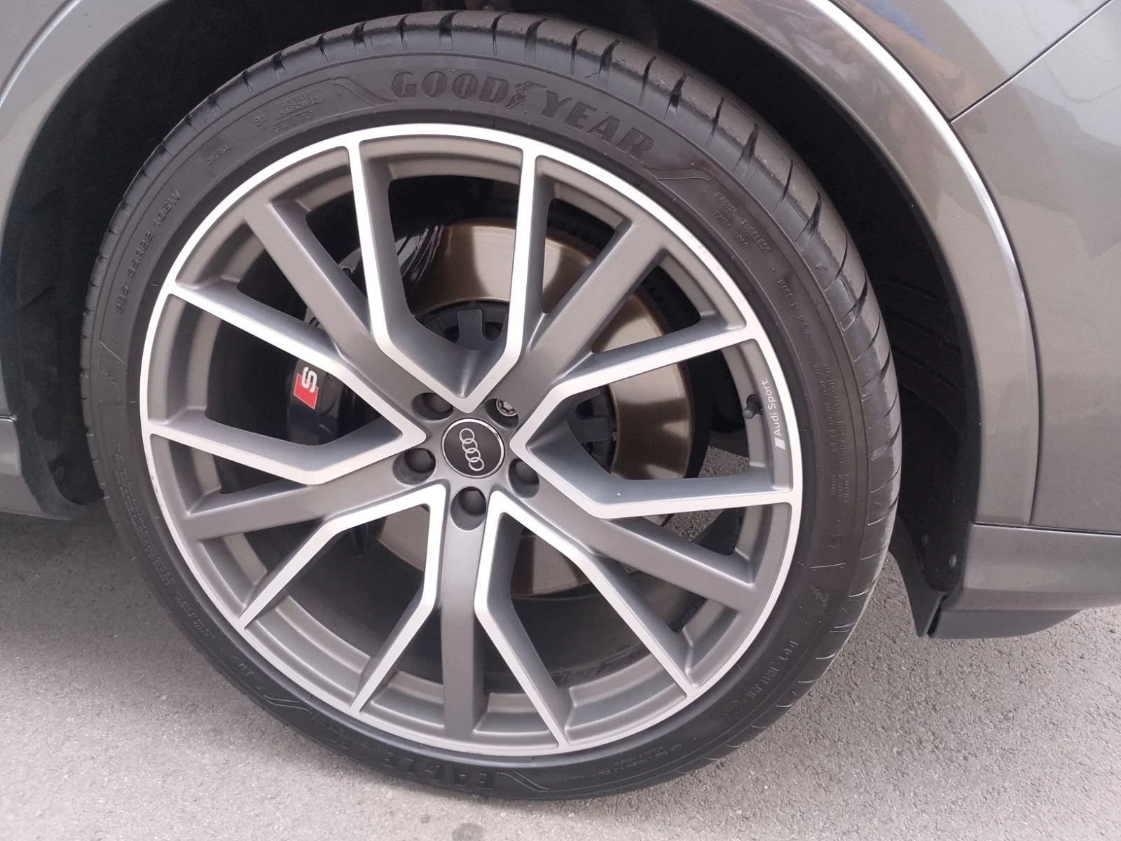 Audi SQ7, снимка 3 - Автомобили и джипове - 55322983