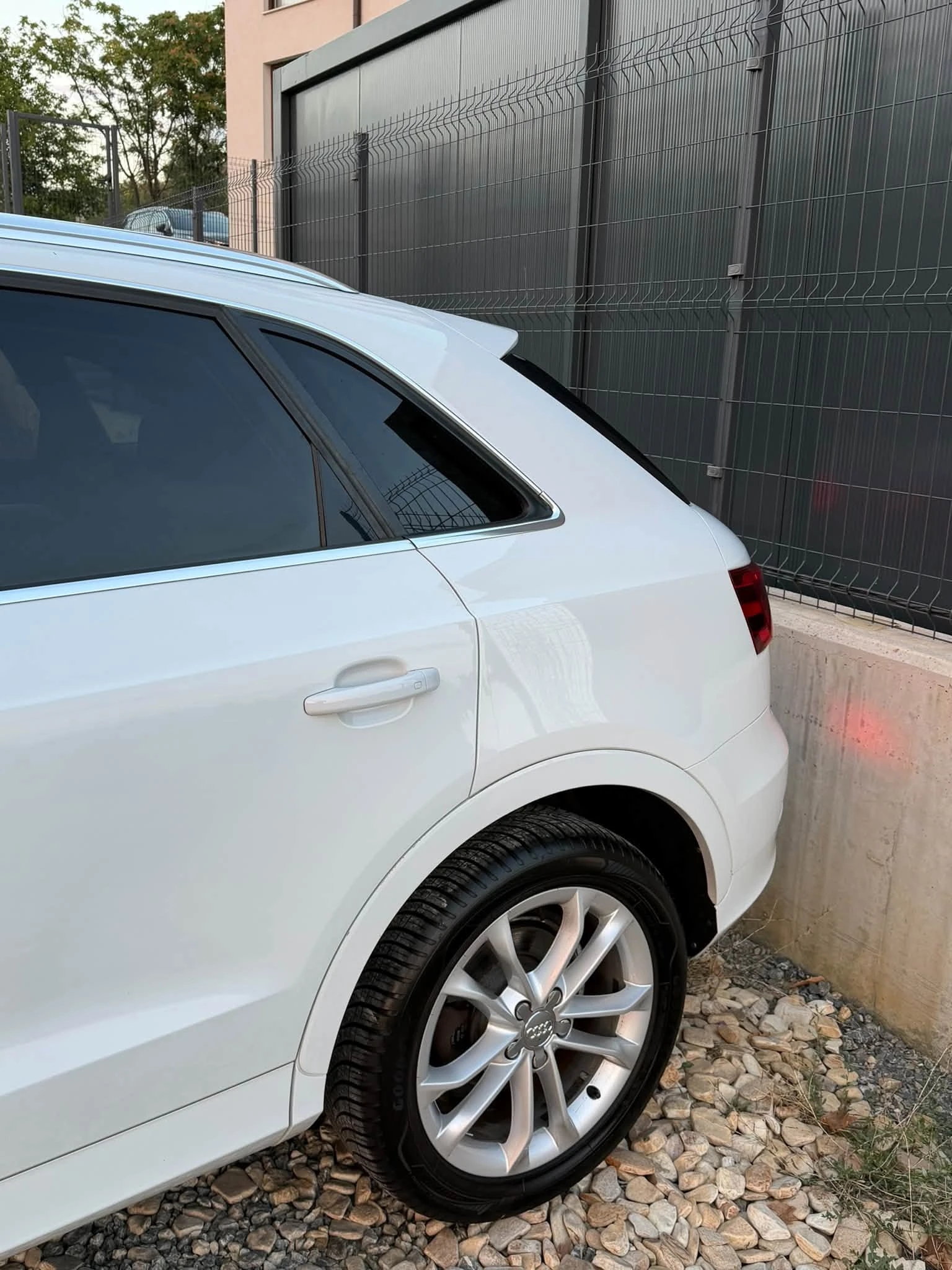 Audi Q3 S-Line/2.0TDI/177/Quattro/S-Tronic, снимка 7 - Автомобили и джипове - 56150042