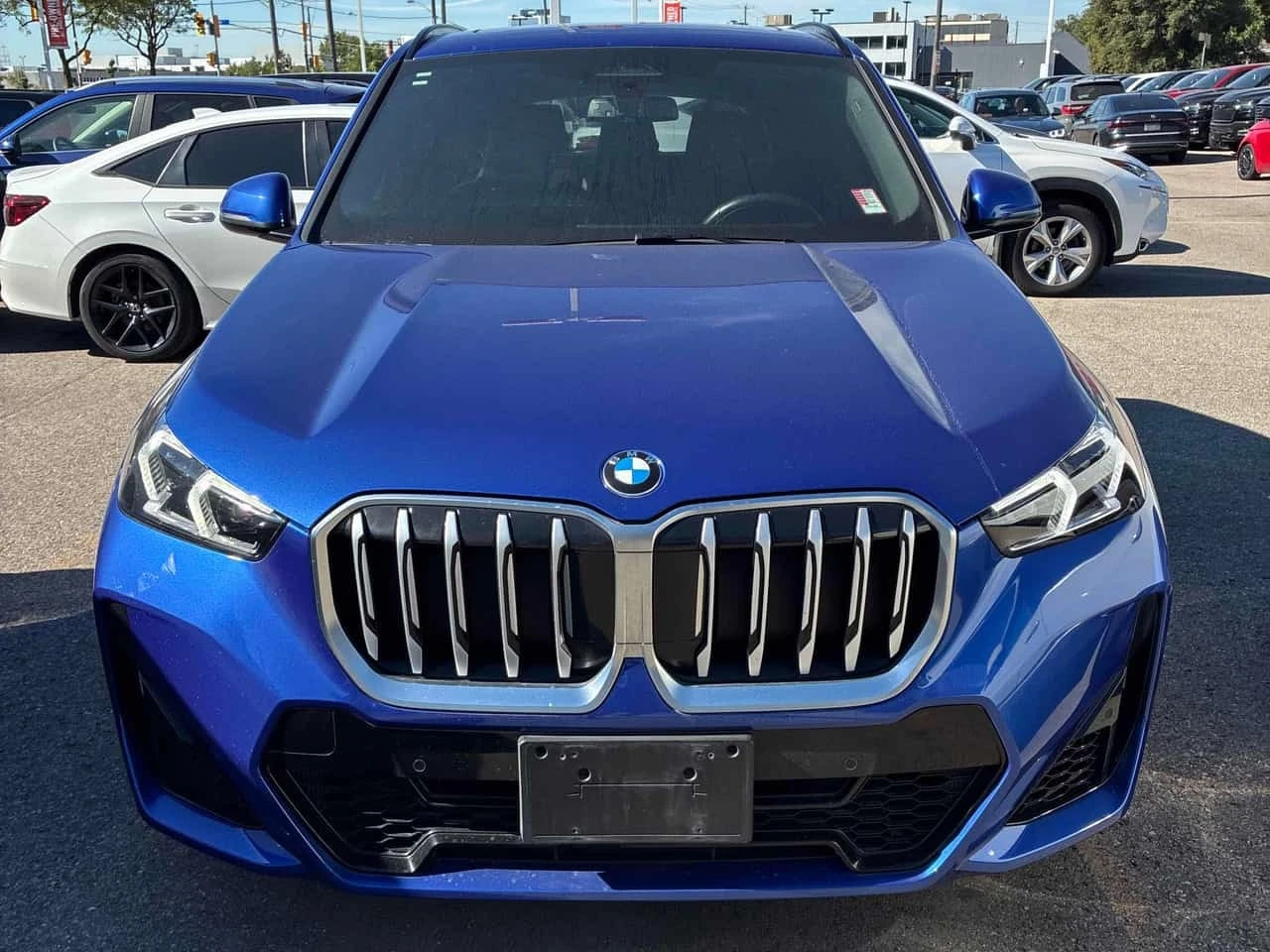 BMW X1 XDRIVE28I | CARFAX | АВТОКРЕДИТ БЕЗ ПЪРВОНАЧАЛНА , снимка 2 - Автомобили и джипове - 56228352
