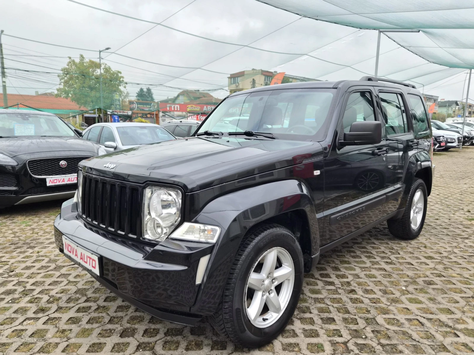 Jeep Cherokee 2.8CRDI-AUTOMATIC-200000км
