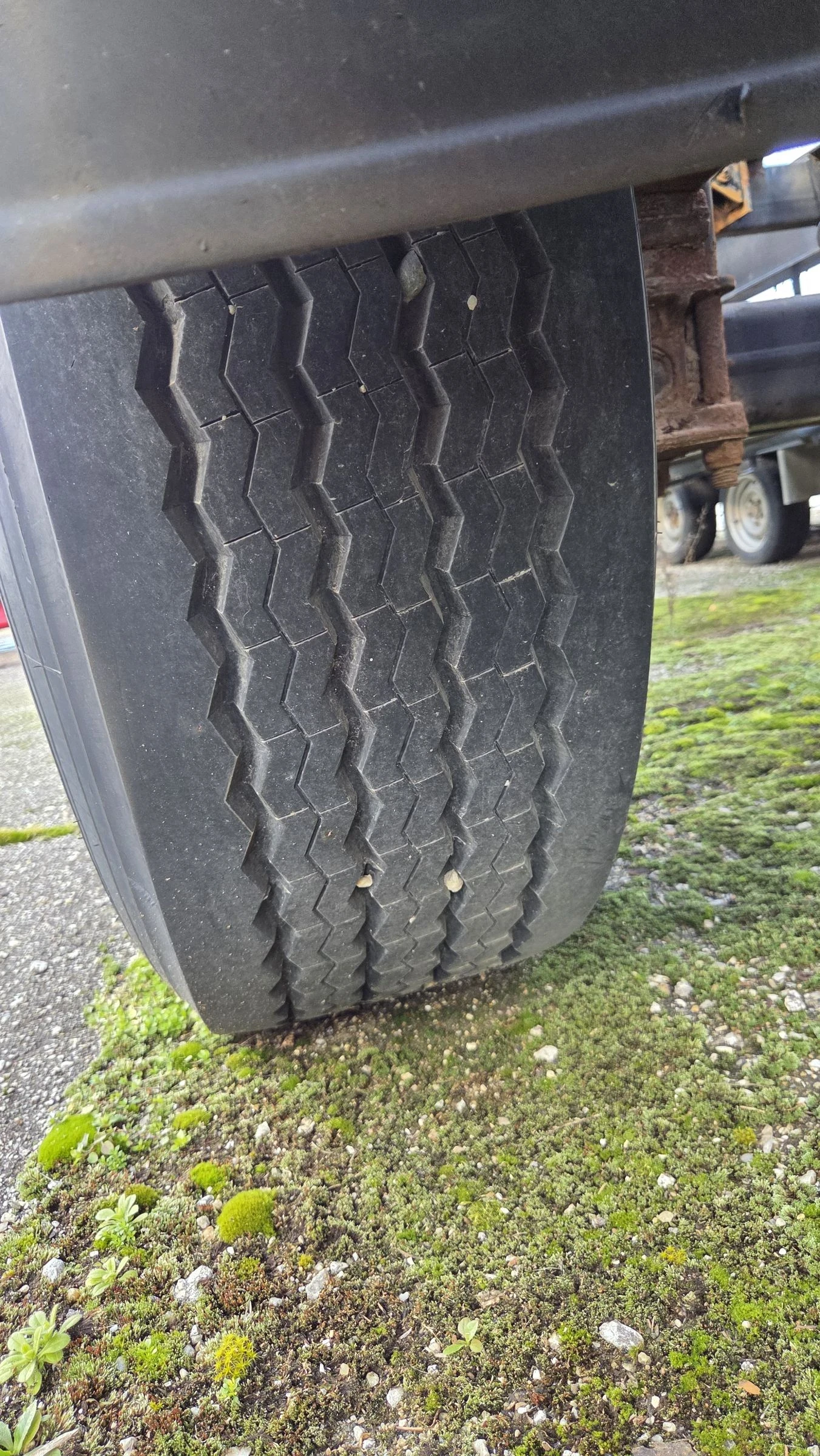 Mercedes-Benz Antos Ремарке - изображение 5