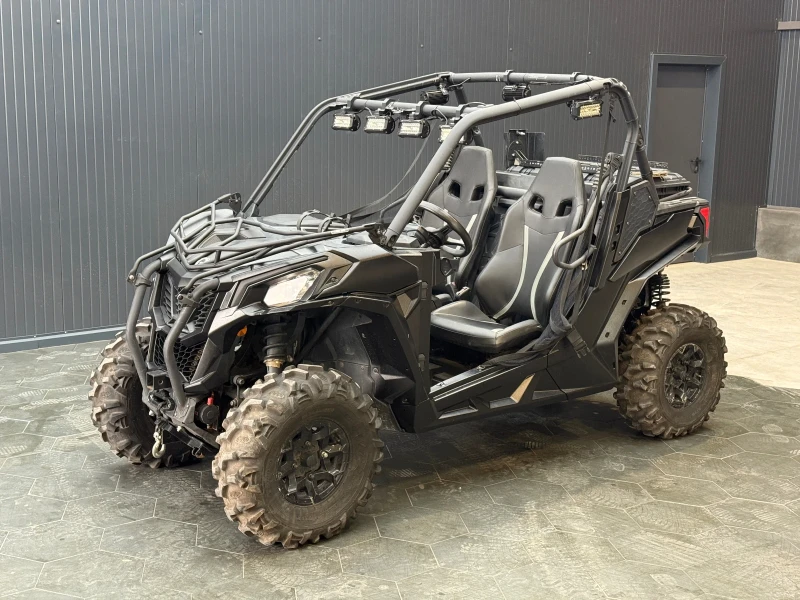 Can-Am Maverick 800 trail
