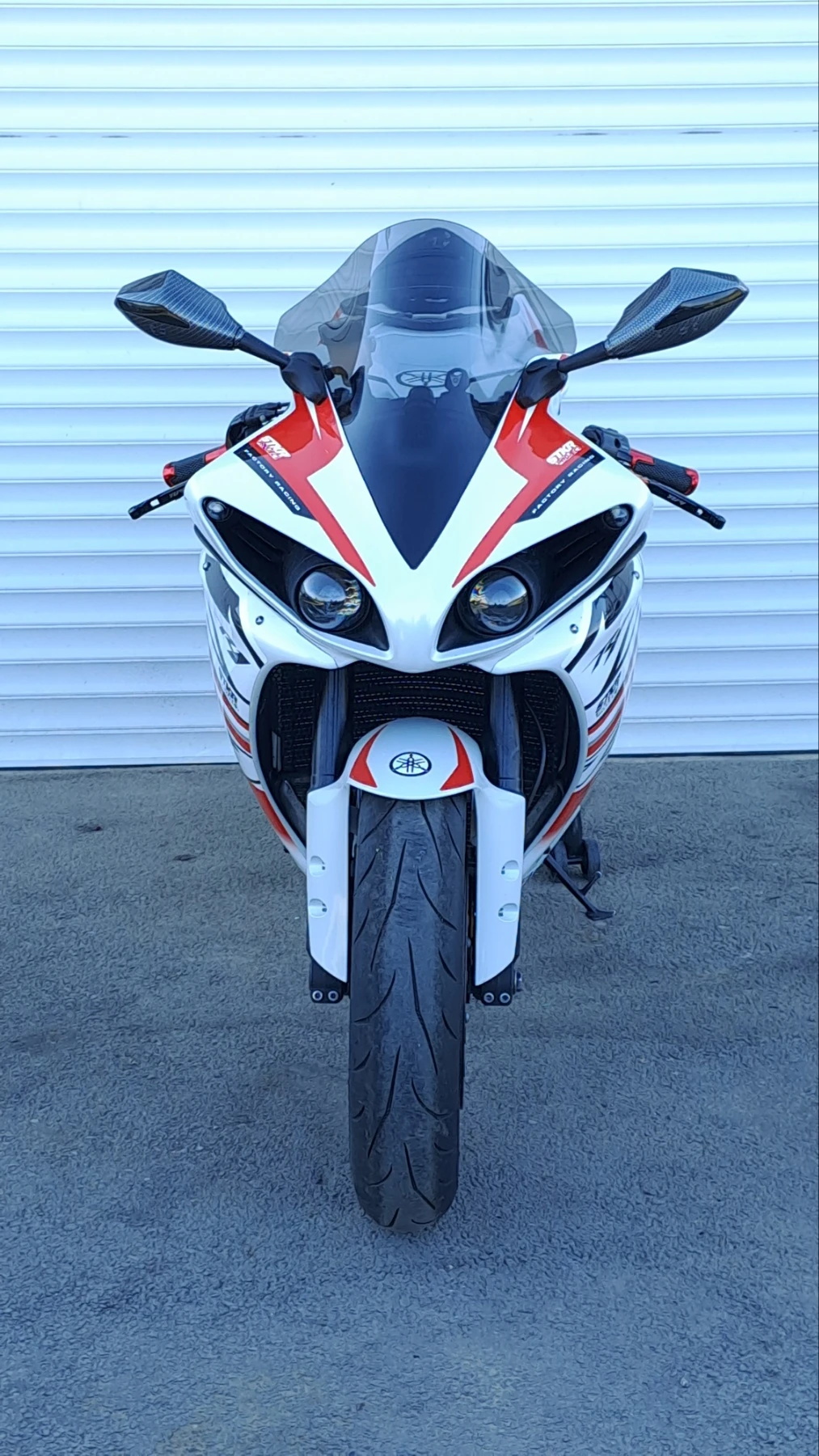 Yamaha YZF-R1 BIG BANG, Biturbo suspension, снимка 12 - Мотоциклети и мототехника - 55184878
