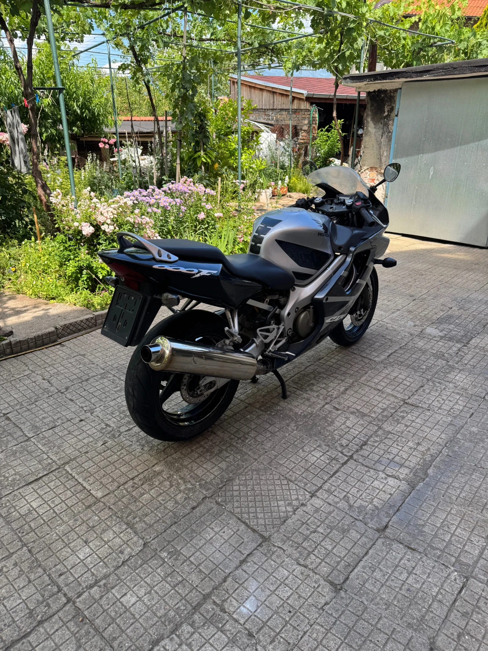 Honda Cbr F4i, снимка 5 - Мотоциклети и мототехника - 55995914