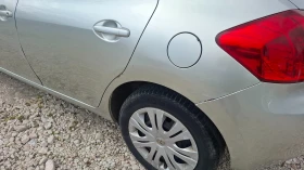 Toyota Auris 2.0 D4D, снимка 7